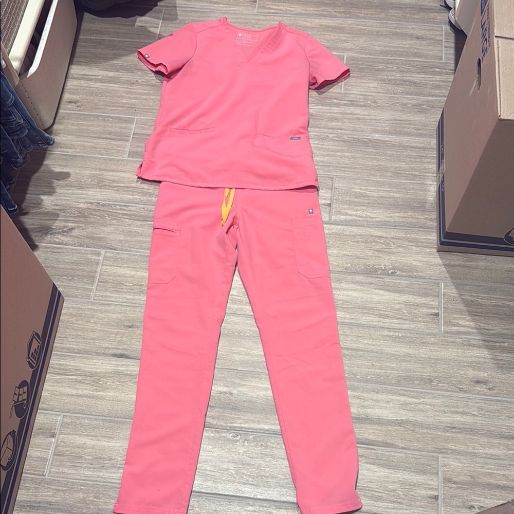 Figs scrub set pink